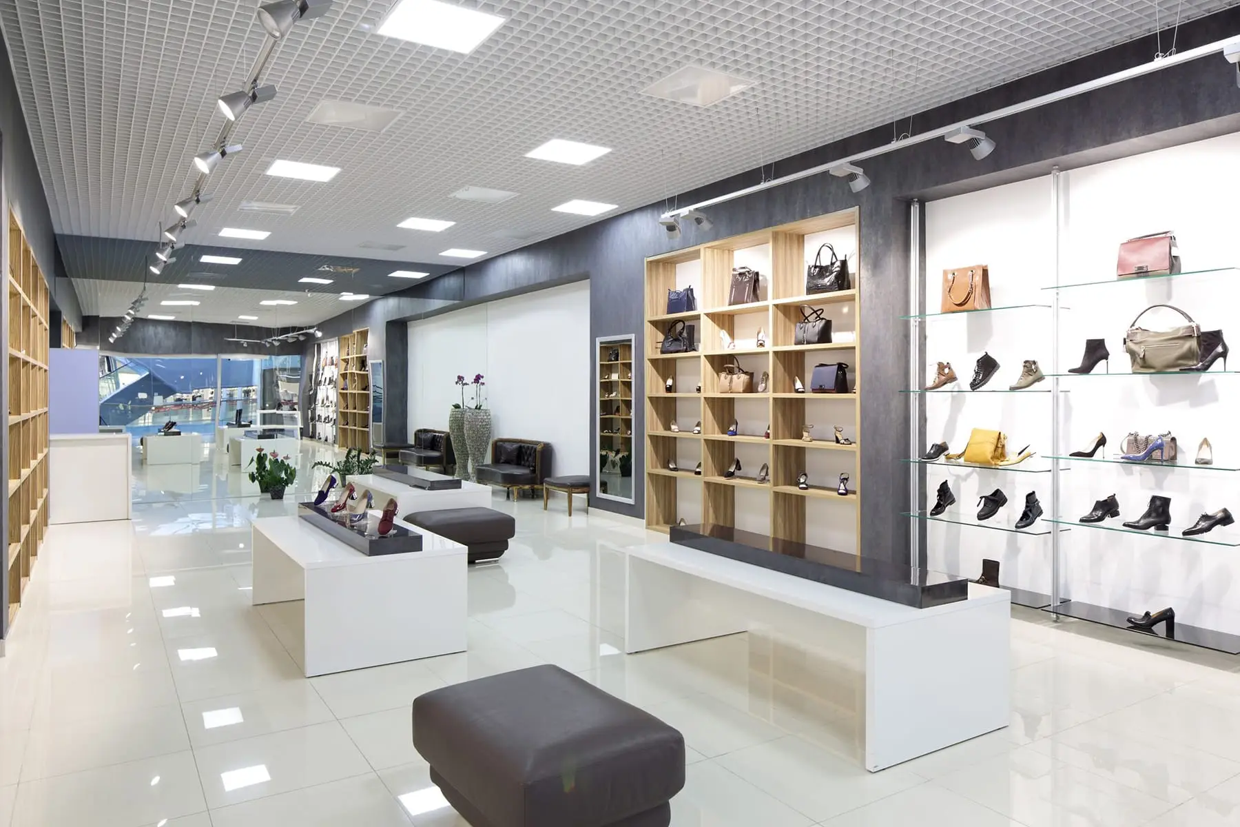 RETAIL FIT-OUTS
